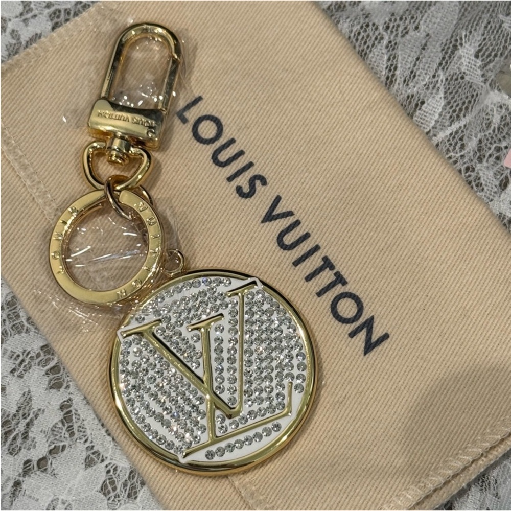 Louis Vuitton Crystal Embellished Gold Keychain - Picture 2 of 7